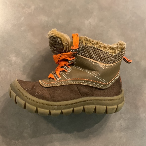 OshKosh lined winter boots - Picture 3 of 4